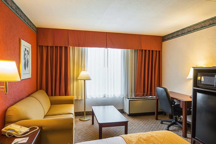 Imagen de la habitación del Hotel Clarion Inn, Fairmont. Foto 11