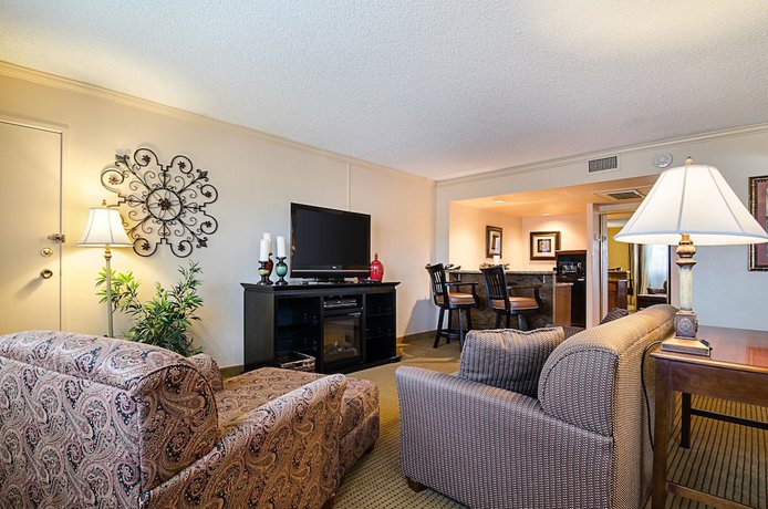 Imagen de la habitación del Hotel Clarion Inn, Garden City. Foto 9