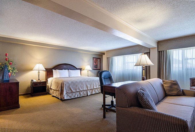 Imagen de la habitación del Hotel Clarion Inn, Garden City. Foto 10