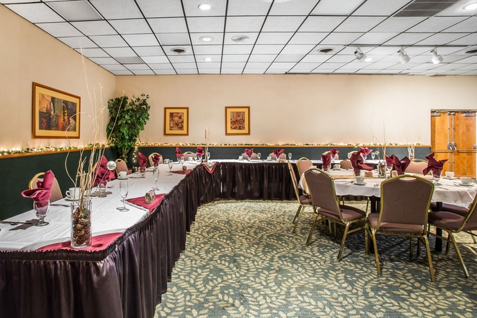 Imagen de los interiores del Hotel Clarion Inn Grand Junction. Foto 14
