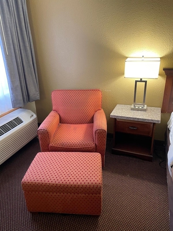 Imagen de la habitación del Hotel Clarion Inn I-94 Near Expo Center. Foto 3