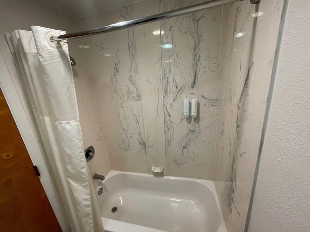 Imagen de la habitación del Hotel Clarion Inn I-94 Near Expo Center. Foto 12