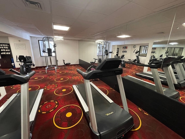 Imagen de los interiores del Hotel Clarion Inn I-94 Near Expo Center. Foto 15