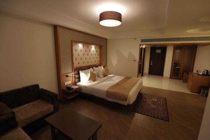 Imagen de la habitación del Hotel Clarion Inn Indore. Foto 14