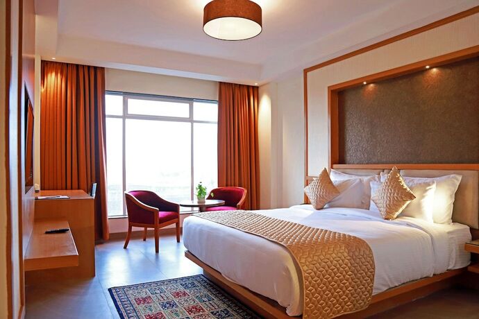 Imagen de la habitación del Hotel Clarion Inn Indore. Foto 22