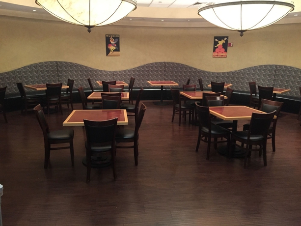 Imagen del bar/restaurante del Hotel Clarion Inn International Drive, Orlando. Foto 4