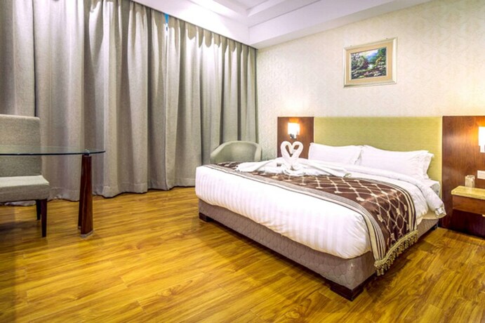 Imagen de la habitación del Hotel Clarion Inn Jaipur. Foto 13
