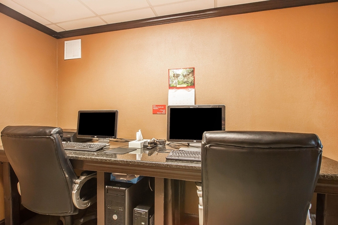 Imagen de los interiores del Hotel Clarion Inn, Murfreesboro. Foto 4