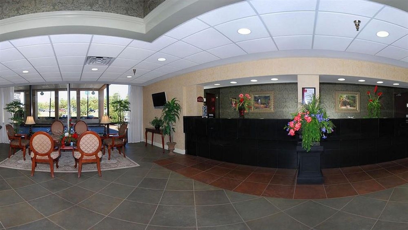 Imagen de los interiores del Hotel Clarion Inn, Murfreesboro. Foto 6