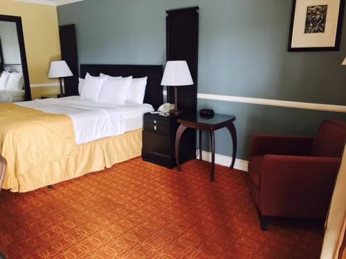 Imagen de la habitación del Hotel Clarion Inn Near China Lake Naval Station. Foto 9