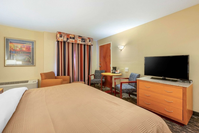 Imagen de la habitación del Hotel Clarion Inn Ormond Beach At Destination Daytona. Foto 6