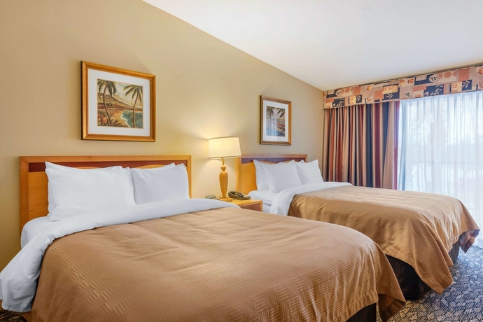 Imagen de la habitación del Hotel Clarion Inn Ormond Beach At Destination Daytona. Foto 9