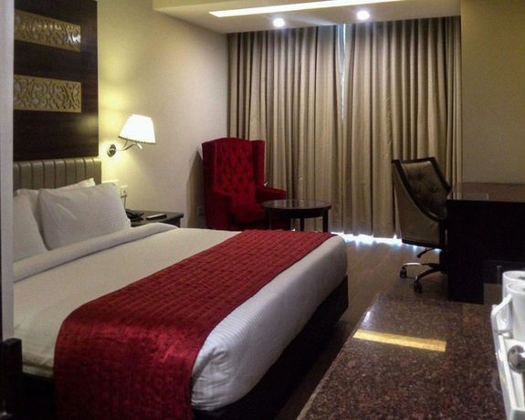 Imagen de la habitación del Hotel Clarion Inn Sevilla. Foto 6