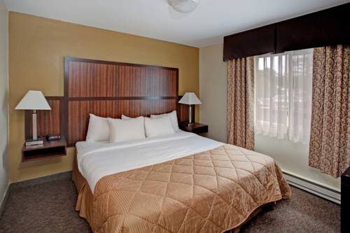 Imagen general del Hotel Clarion Inn Surfrider Resort. Foto 1