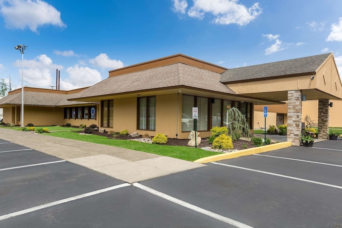 Imagen general del Hotel Clarion Inn & Suites. Foto 1