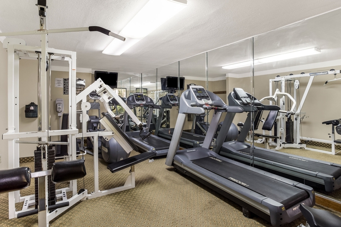 Imagen de los interiores del Hotel Clarion Inn and Conference Center. Foto 12