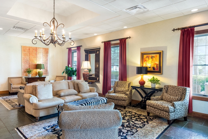 Imagen de los interiores del Hotel Clarion Inn and Conference Center. Foto 15