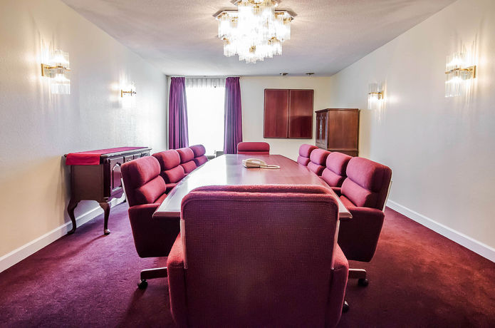Imagen de los interiores del Hotel Clarion Inn and Suites, Evansville. Foto 10