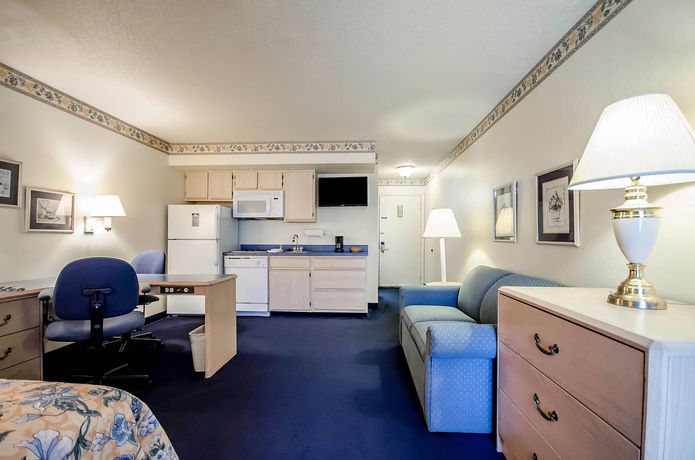 Imagen de la habitación del Hotel Clarion Inn and Suites, Evansville. Foto 3