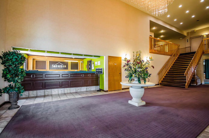 Imagen de los interiores del Hotel Clarion Inn and Suites, Evansville. Foto 15