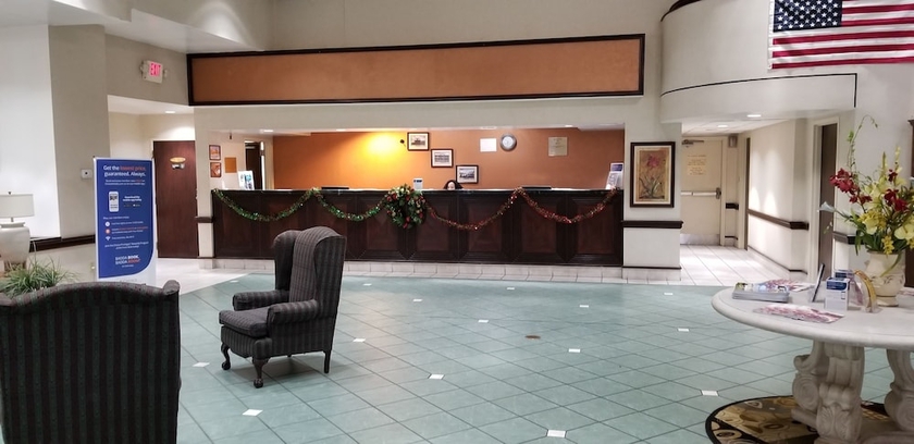 Imagen de los interiores del Hotel Clarion Inn and Suites, Florence. Foto 19