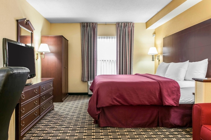Imagen de la habitación del Hotel Clarion Inn and Suites Northwest. Foto 5