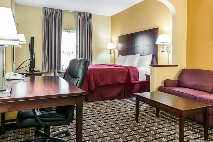 Imagen de la habitación del Hotel Clarion Inn and Suites Northwest. Foto 10