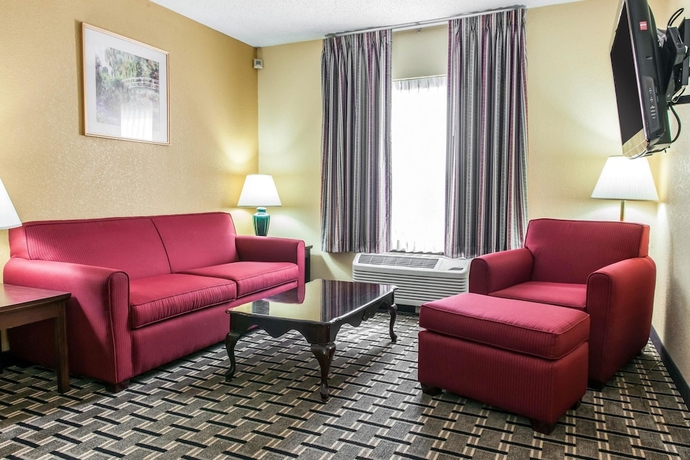 Imagen de la habitación del Hotel Clarion Inn and Suites Northwest. Foto 15