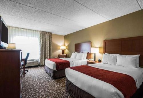 Imagen de la habitación del Hotel Clarion Inn and Suites - University Area. Foto 5