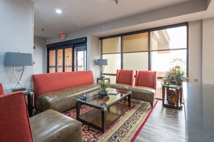 Imagen de los interiores del Hotel Clarion Inn near Lookout Mountain. Foto 17
