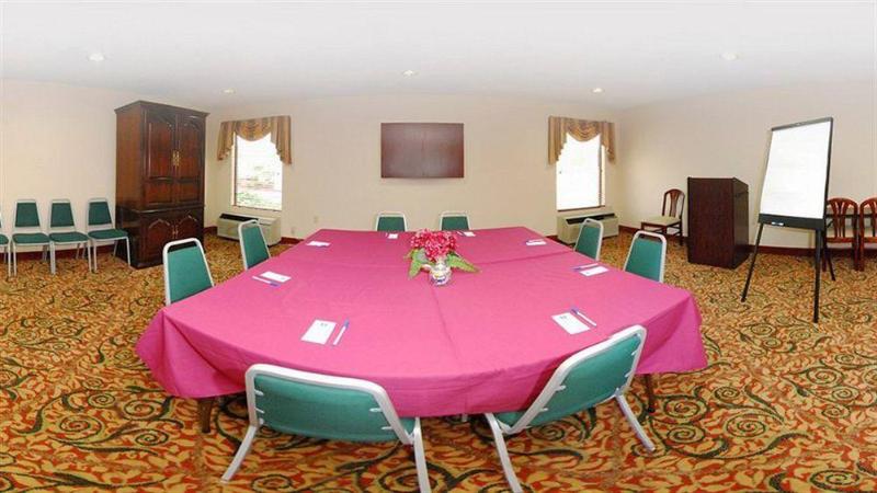 Imagen general del Hotel Clarion Pointe Apex. Foto 3