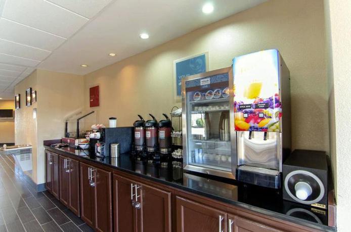 Imagen general del Hotel Clarion Pointe Apex. Foto 4