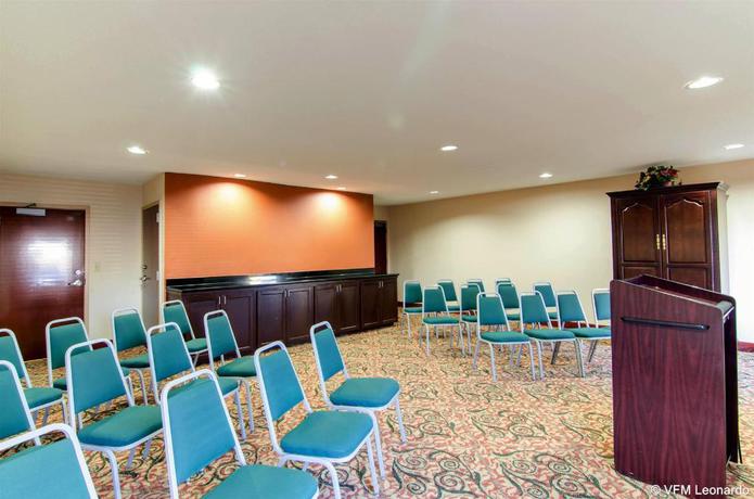 Imagen general del Hotel Clarion Pointe Apex. Foto 5