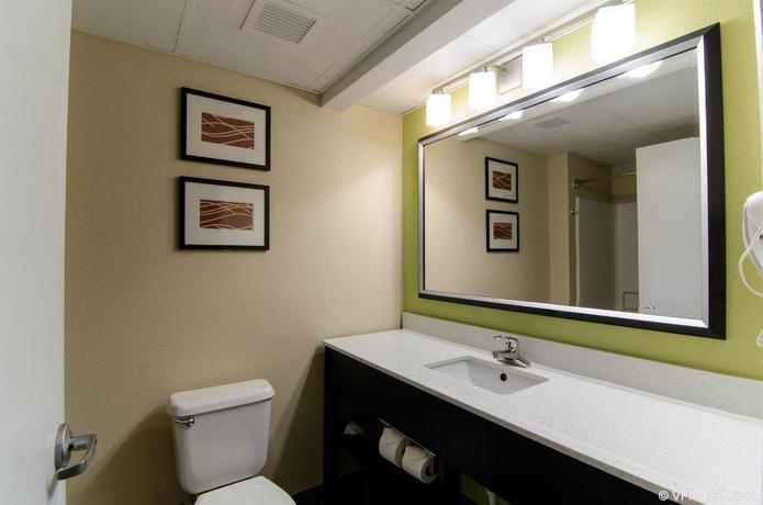 Imagen general del Hotel Clarion Pointe Apex. Foto 6