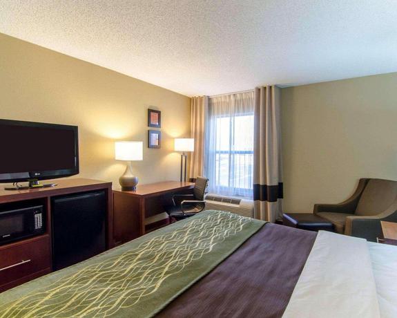 Imagen de la habitación del Hotel Clarion Pointe Apex. Foto 20