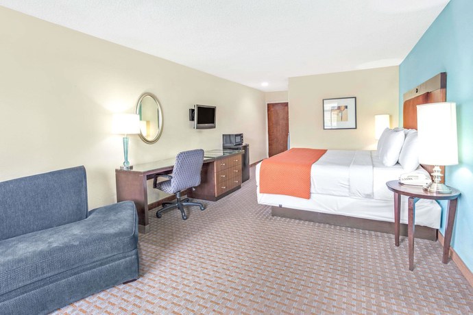 Imagen de la habitación del Hotel Clarion Pointe Atlanta Airport College Park. Foto 13