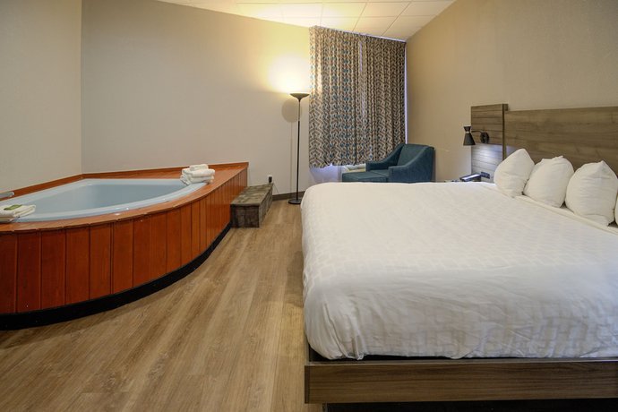 Imagen de la habitación del Hotel Clarion Pointe Downtown Gatlinburg. Foto 14