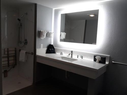 Imagen general del Hotel Clarion Pointe El Cajon San Diego East. Foto 3