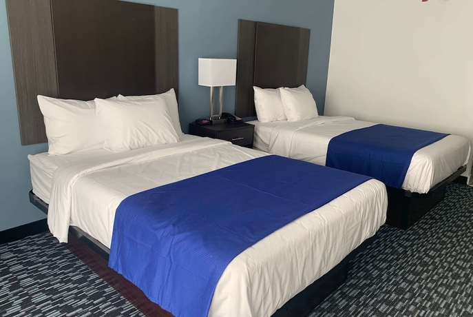 Imagen de la habitación del Hotel Clarion Pointe. Foto 8