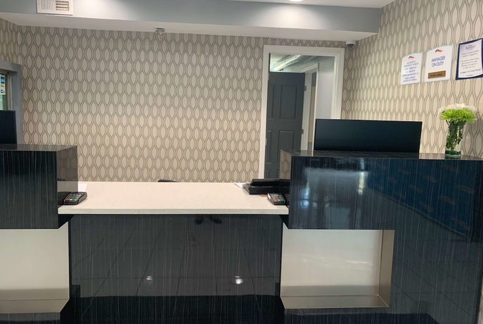 Imagen de los interiores del Hotel Clarion Pointe. Foto 11