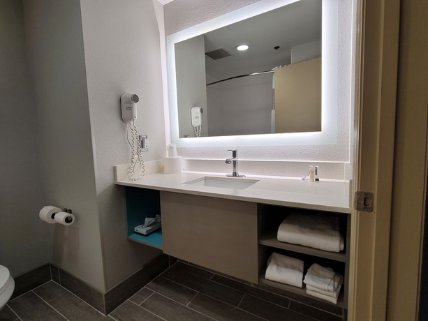 Imagen de la habitación del Hotel Clarion Pointe Franklin - Nashville Area. Foto 7