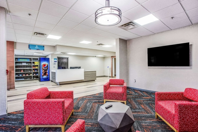 Imagen de los interiores del Hotel Clarion Pointe Franklin - Nashville Area. Foto 18