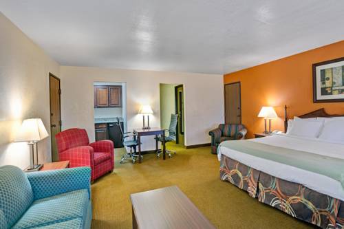 Imagen de la habitación del Hotel Clarion Pointe Harrodsburg-danville. Foto 4