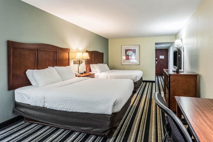 Imagen de la habitación del Hotel Clarion Pointe Huntsville Research Park. Foto 6