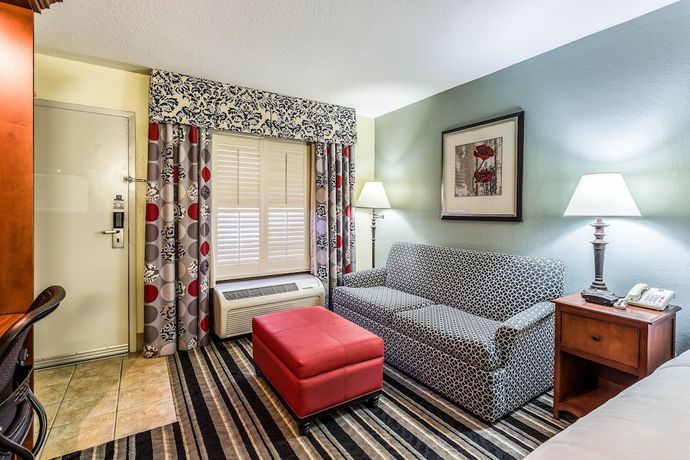 Imagen de la habitación del Hotel Clarion Pointe Huntsville Research Park. Foto 13