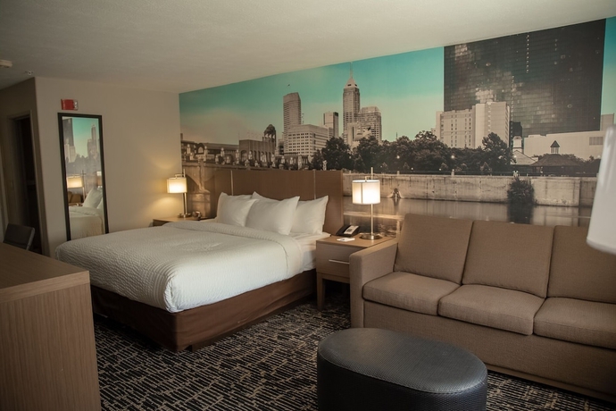 Imagen de la habitación del Hotel Clarion Pointe Indianapolis Airport. Foto 3