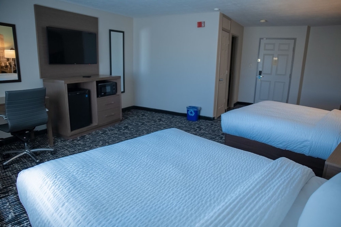 Imagen de la habitación del Hotel Clarion Pointe Indianapolis Airport. Foto 9