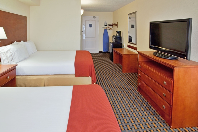 Imagen de la habitación del Hotel Clarion Pointe Jacksonville near Camp Lejeune. Foto 10