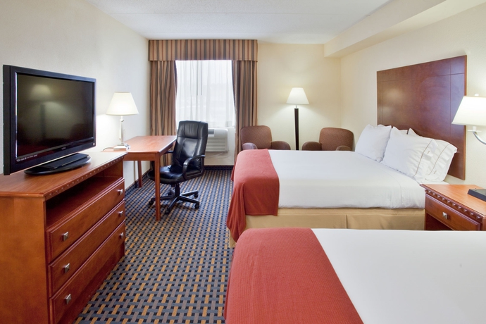 Imagen de la habitación del Hotel Clarion Pointe Jacksonville near Camp Lejeune. Foto 11