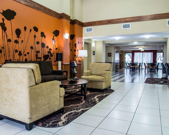 Imagen de los interiores del Hotel Clarion Pointe Lakeland I-4. Foto 17